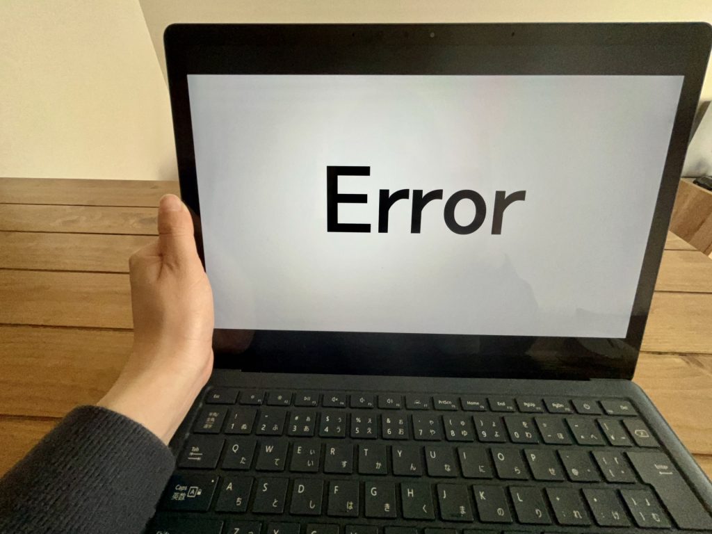 HDDが認識しなくてエラーが出ているパソコン