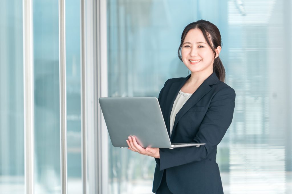 HDDのデータを復旧できた女性