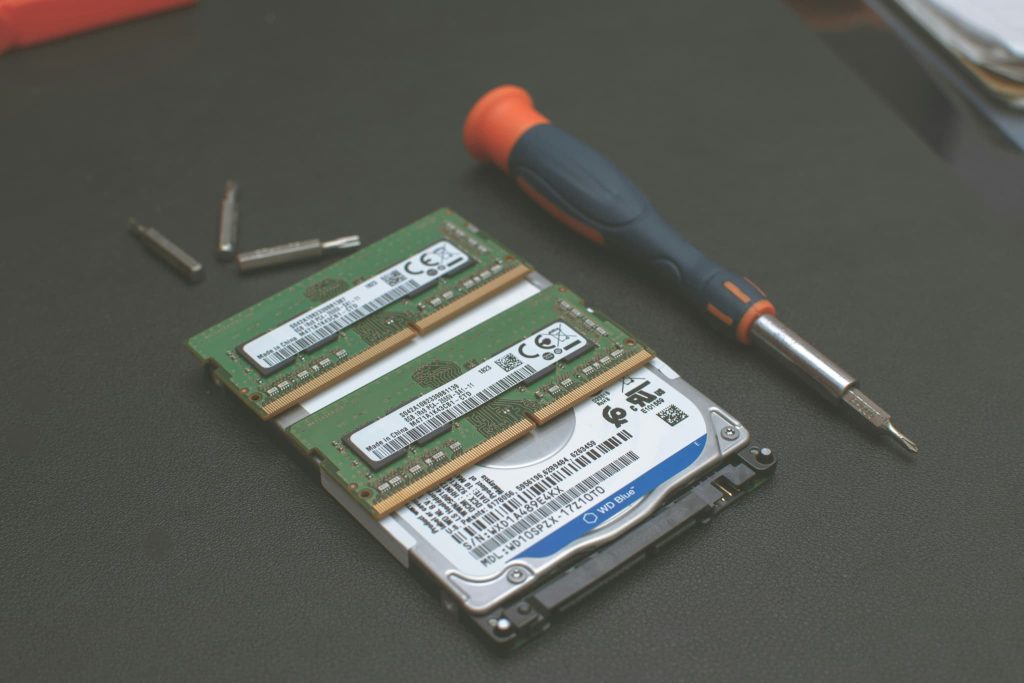 修理中のHDD